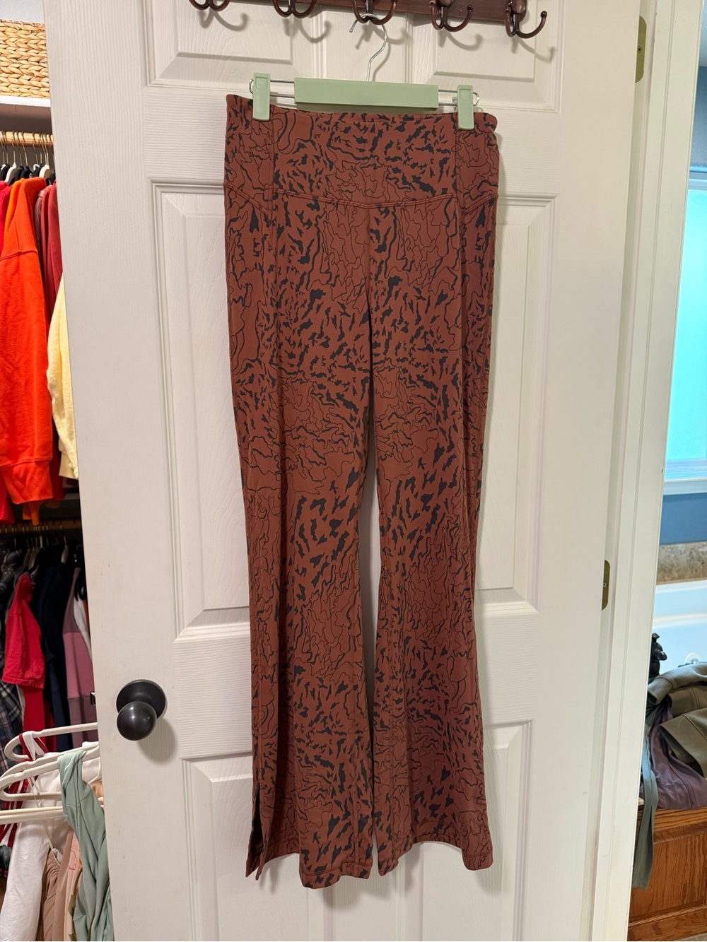 Lululemon Groove Split-Hem Flare Pant Nulu Ancient Copper Camo 8